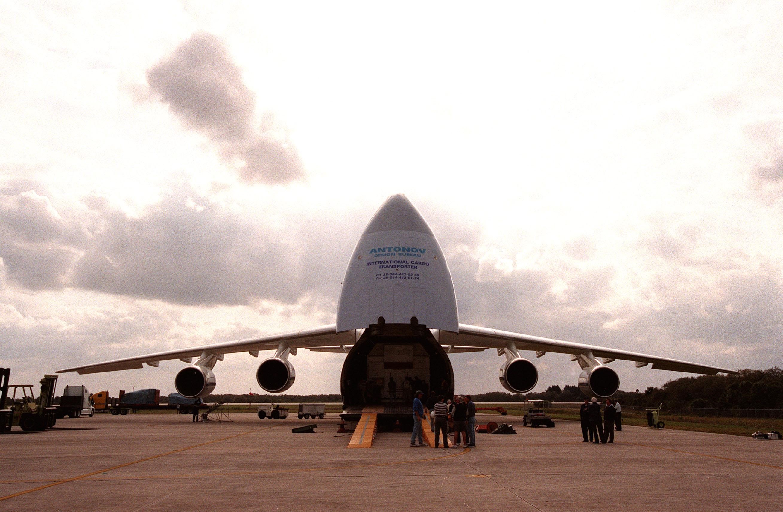 Eutelsat Contracts Infinite Orbits for GEO Extension