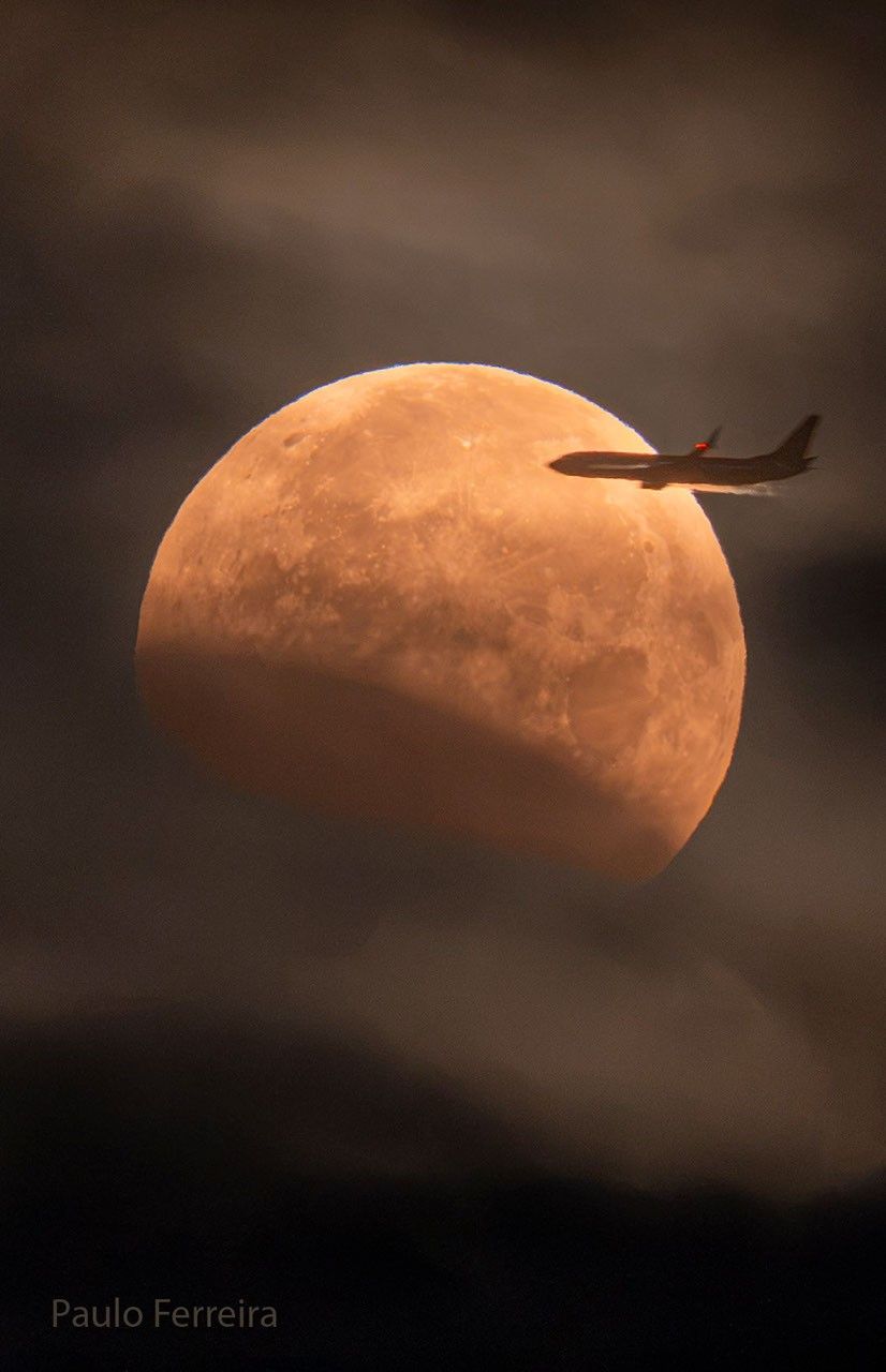 Visual Synthesis: Aircraft Transits September Lunar Eclipse