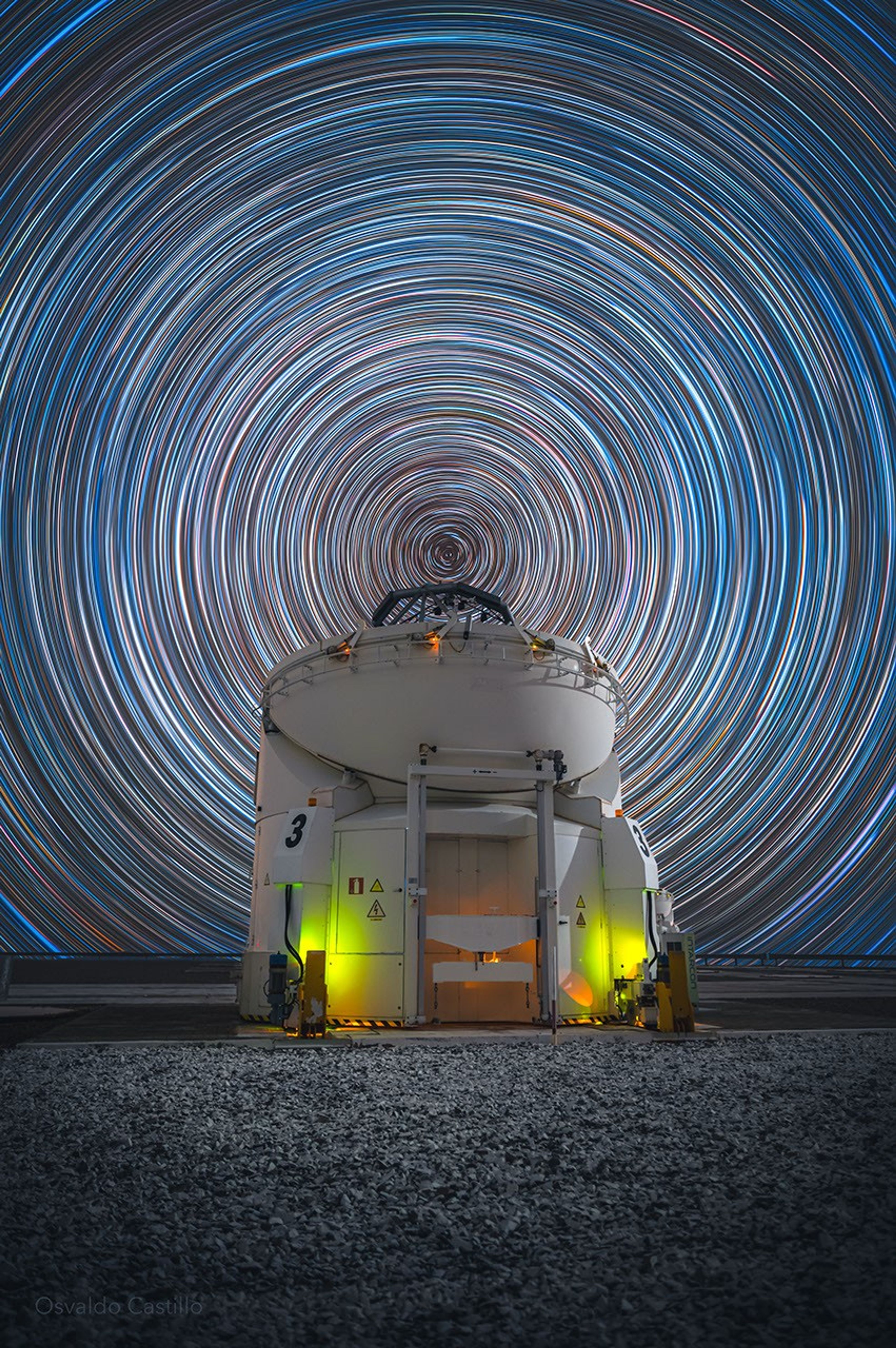 Paranal Rotation: NASA Observes Stellar Dynamics Over Chilean Skies