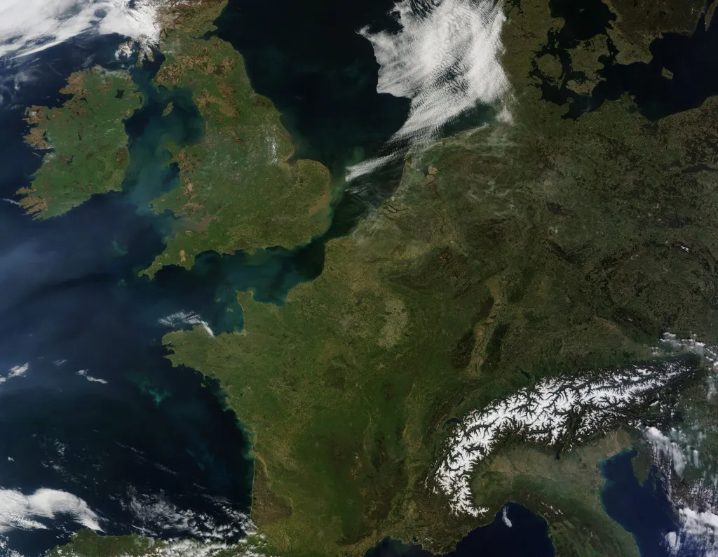 Data Overtakes Comms: Earth Observation Becomes Europe’s Primary Satellite Revenue Stream