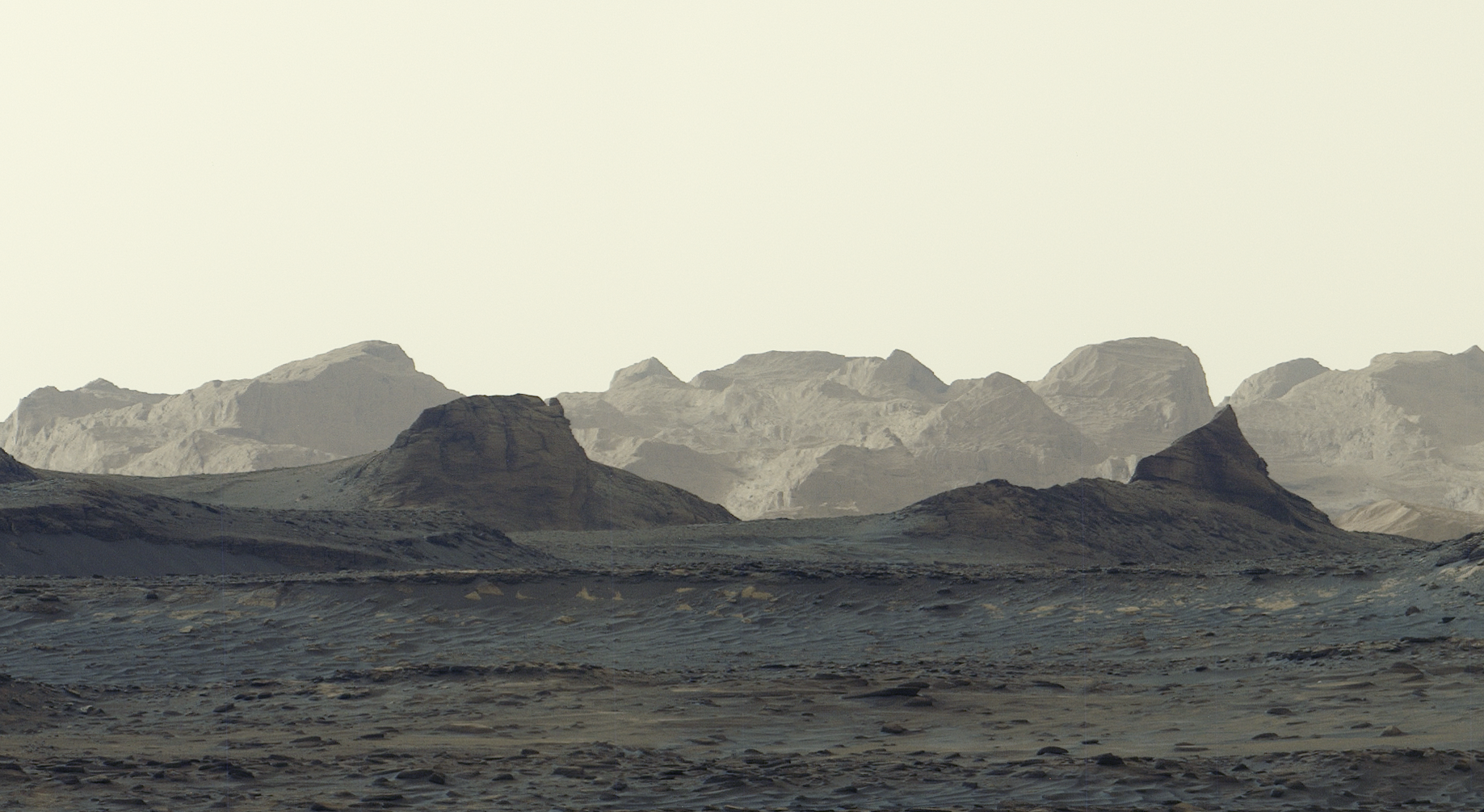 CURIOSITY CAPTURES HIGH-RESOLUTION YARDANGS AT MARTIAN DAWN