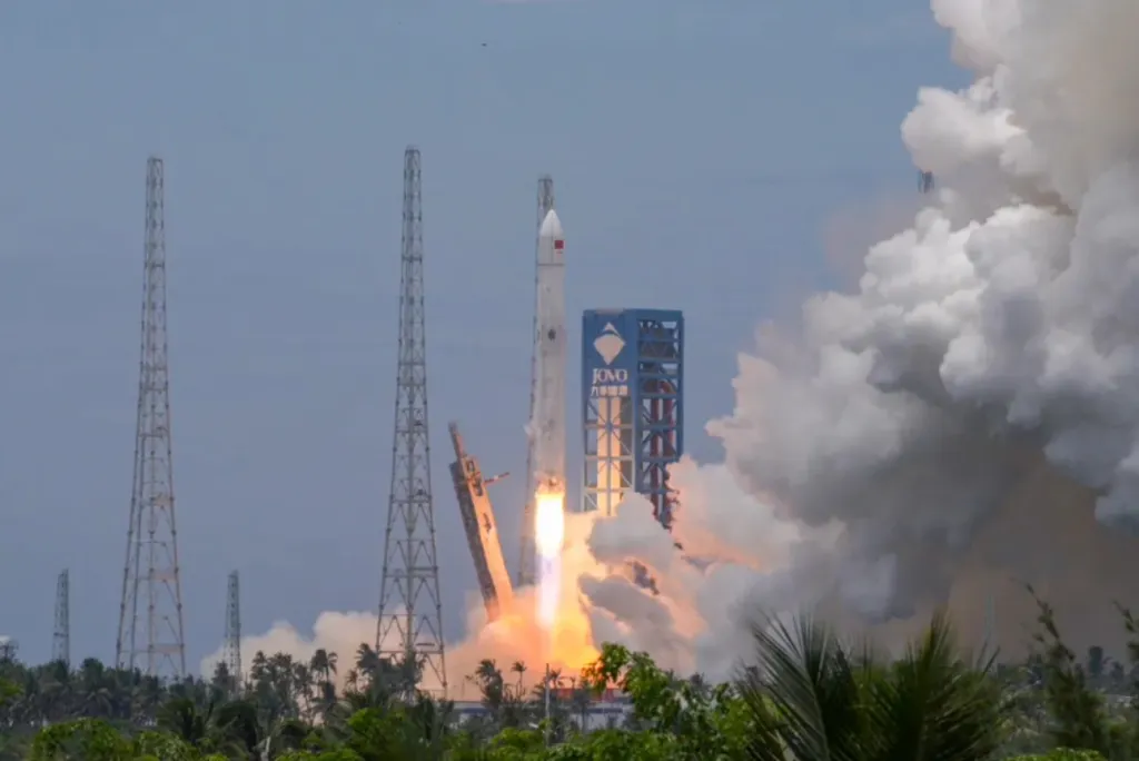 Orbital Recovery: China Secures Long March 10B Booster via Net Capture