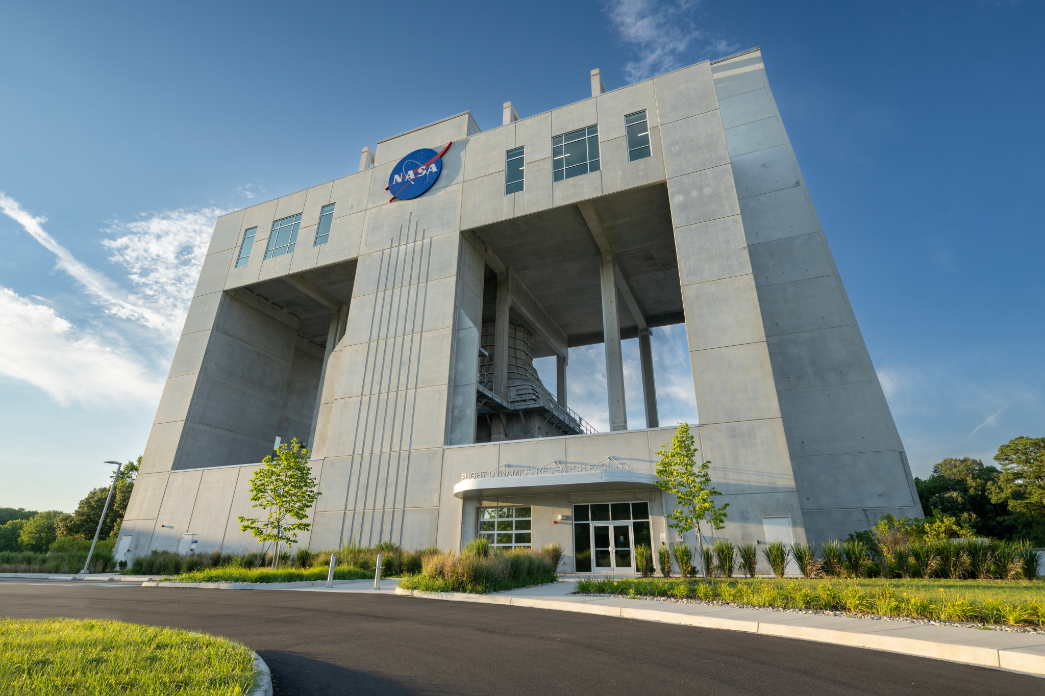 NASA ACTIVATES FLIGHT DYNAMICS RESEARCH FACILITY IN HAMPTON