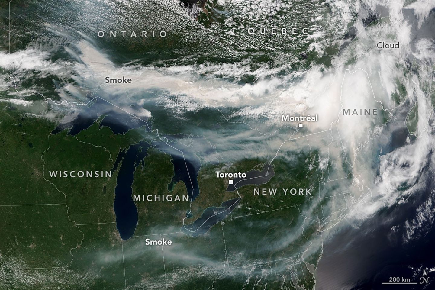 ONTARIO FIRE PLUMES DRIFT EAST: TERRA SATELLITE MONITORS CLOUD SPREAD