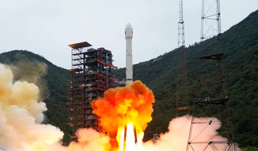 Orbital Anomaly: China’s Shijian-31 Monitors GEO Through Unique Molniya Sweep